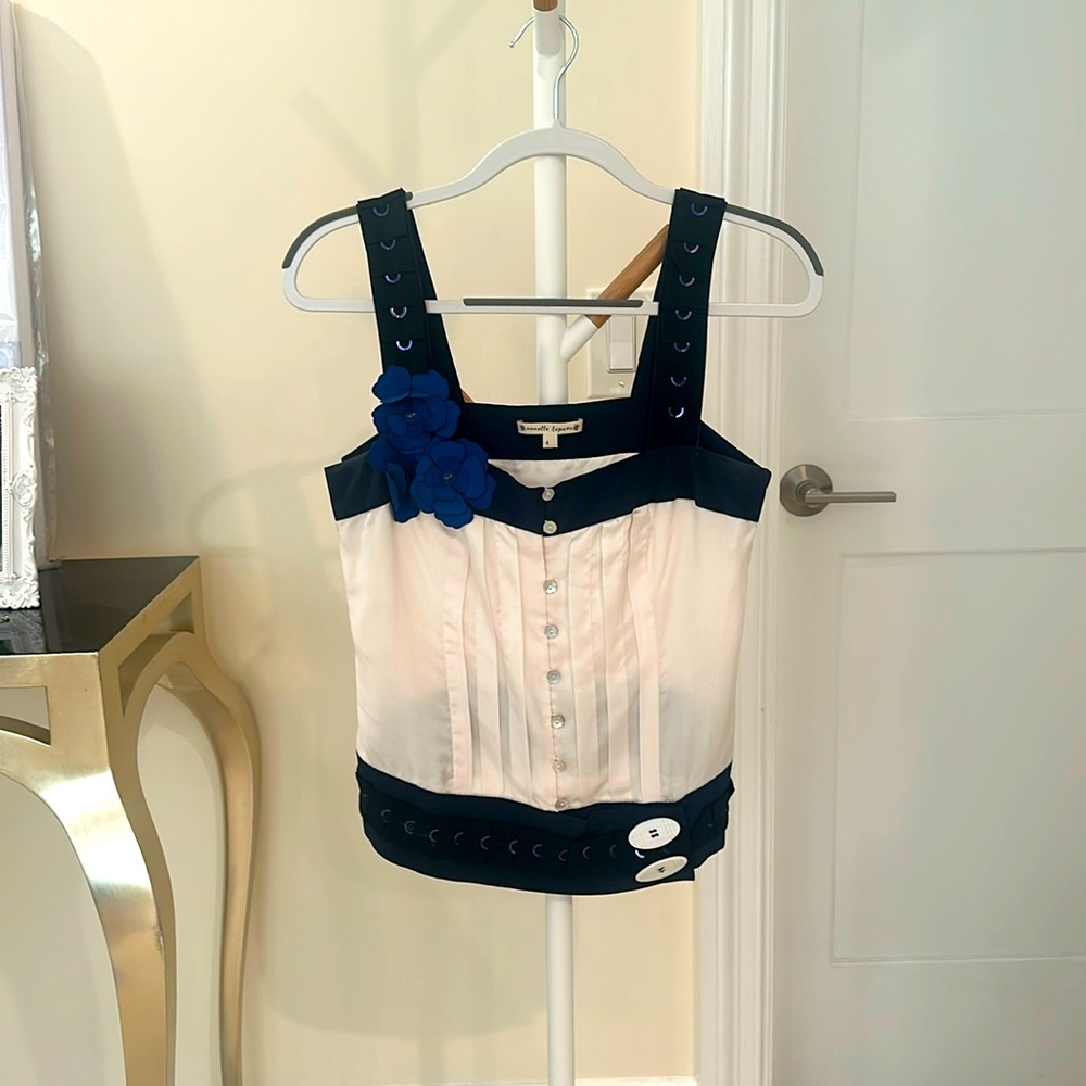 Nanette lepore floral detail top
